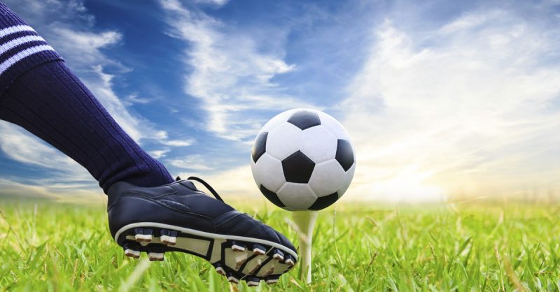 Moment Ludique Et Convivial Lors Dune Partie De Footgolf Bordeaux OohN.com Special Offers, Deals & Discounts in France