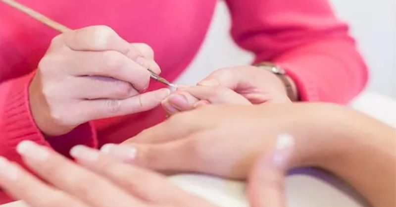 Offrez À Vos Ongles Une Touche Délégance Et De Couleur Yvelines OohN.com Special Offers, Deals & Discounts in France 2