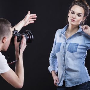 Prenez-Vous Au Jeu Dun Shooting Photo Nice OohN.com Special Offers, Deals & Discounts in France