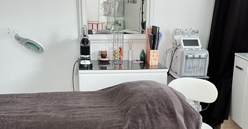 Prestation De Beauté Du Regard Au Choix À Linstitut Beauté Oks Bordeaux OohN.com Special Offers, Deals & Discounts in France 2