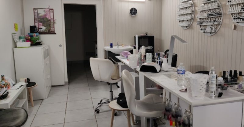 Prestation De Beauté Du Regard Ou Carte Cadeau Avec La Boite A Beaute Nice OohN.com Special Offers, Deals & Discounts in France 2