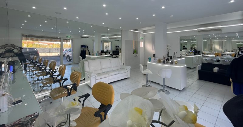 Redonnez Du Peps À Votre Look Au Salon Wilfried And Co Antibes – Cannes OohN.com Special Offers, Deals & Discounts in France