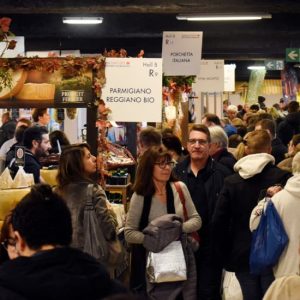 Salon saveurs des plaisirs gourmands – Le marché le plus prisé des amoureux de la gastronomie at Espace Champerret, Paris, France OohN.com Special Offers, Deals & Discounts in France