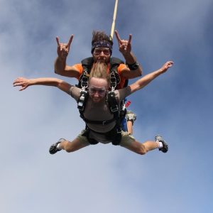 Saut En Parachute En Tandem Pour 1 Personne Lyon OohN.com Special Offers, Deals & Discounts in France