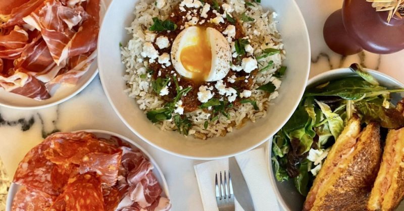 Saveurs, Vins Et Ambiance Pétillante : Dans L’Univers Des Snobs Paris OohN.com Special Offers, Deals & Discounts in France 2