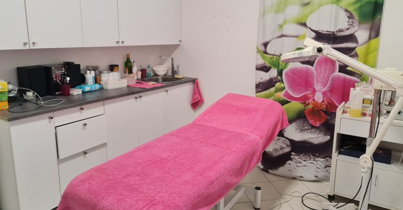 Soin Du Visage À Linstitut De Beauté Les Lilas Nice OohN.com Special Offers, Deals & Discounts in France 3