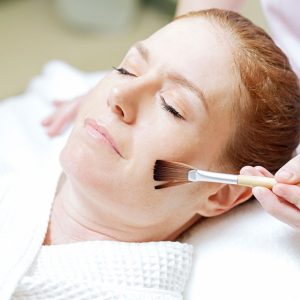 Soin Du Visage Anti-Âge De 30 Ou 60 Min Avec Ariel Prend Soin Delle Montpellier OohN.com Special Offers, Deals & Discounts in France