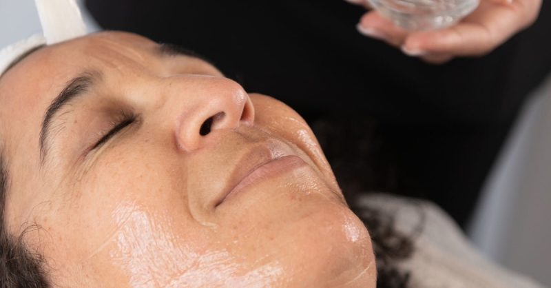 Soin Du Visage Sur-Mesure Chez The Face Institut Marseille OohN.com Special Offers, Deals & Discounts in France
