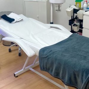Soins Visage Dexception Pour Une Peau Éclatante À Marseille Marseille OohN.com Special Offers, Deals & Discounts in France