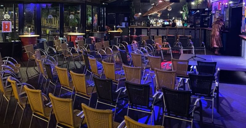 Spectacle D’Humour Avec Boissons, Pizza Xxl Ou Planche Pour 2 Personnes La Défense – Nanterre OohN.com Special Offers, Deals & Discounts in France 2