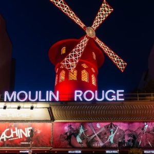 Tour nocturne de Paris en bus + spectacle du Moulin Rouge at Paris Bike Tour, Paris, France OohN.com Special Offers, Deals & Discounts in France