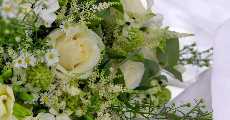 Un Bouquet Du Fleuriste Avec Kokomo National Deal OohN.com Special Offers, Deals & Discounts in France