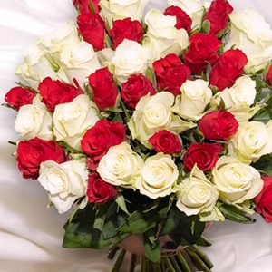 Un Bouquet “”Love Me”” – 30 Tiges Avec Kokomo National Deal OohN.com Special Offers, Deals & Discounts in France