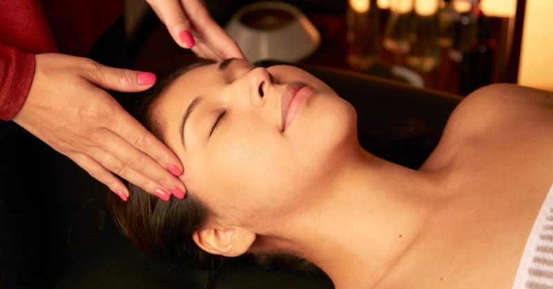 Un Éclat De Jeunesse Retrouvé Avec Un Soin Du Visage Effet Lifting Paris OohN.com Special Offers, Deals & Discounts in France