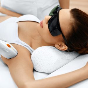 Une Peau Lisse Et Nette Grâce À La Dépilation À La Lumière Pulsée Paris OohN.com Special Offers, Deals & Discounts in France