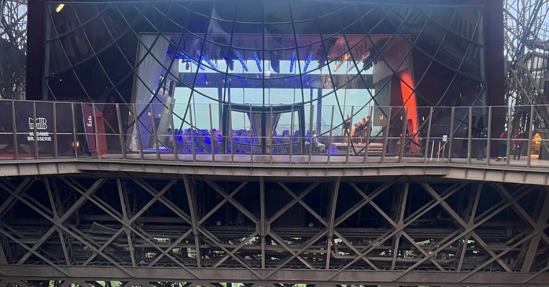 Virtuosité Musicale Sous Les Étoiles : Concert À La Tour Eiffel La Défense – Nanterre OohN.com Special Offers, Deals & Discounts in France 2