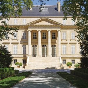 Visite de domaines et dégustation de vin dans le Médoc at Office de Tourisme et des Congrès de Bordeaux Métropole, Bordeaux, France OohN.com Special Offers, Deals & Discounts in France