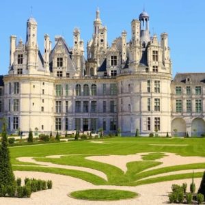Visite du Château de Chambord at Château de Chambord, Tours, France OohN.com Special Offers, Deals & Discounts in France
