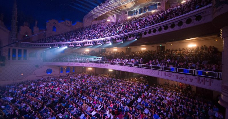 Vivre La Magie Du Plus Grand Cinéma Deurope, Le Légendaire Grand Rex La Défense – Nanterre OohN.com Special Offers, Deals & Discounts in France 3