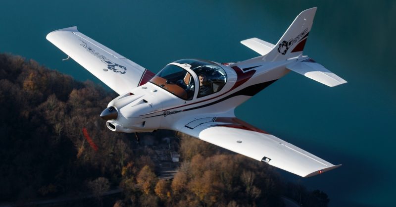 Vol Dinitiation Au Pilotage Dun Avion Léger Avec B2 Aviation Paris OohN.com Special Offers, Deals & Discounts in France